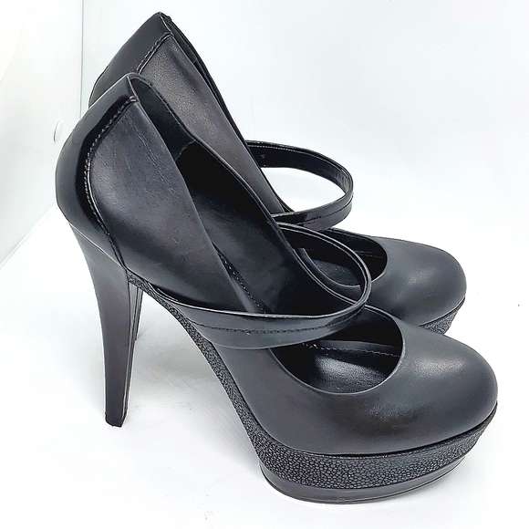 Jessica Simpson Heels - Picture 5 of 7